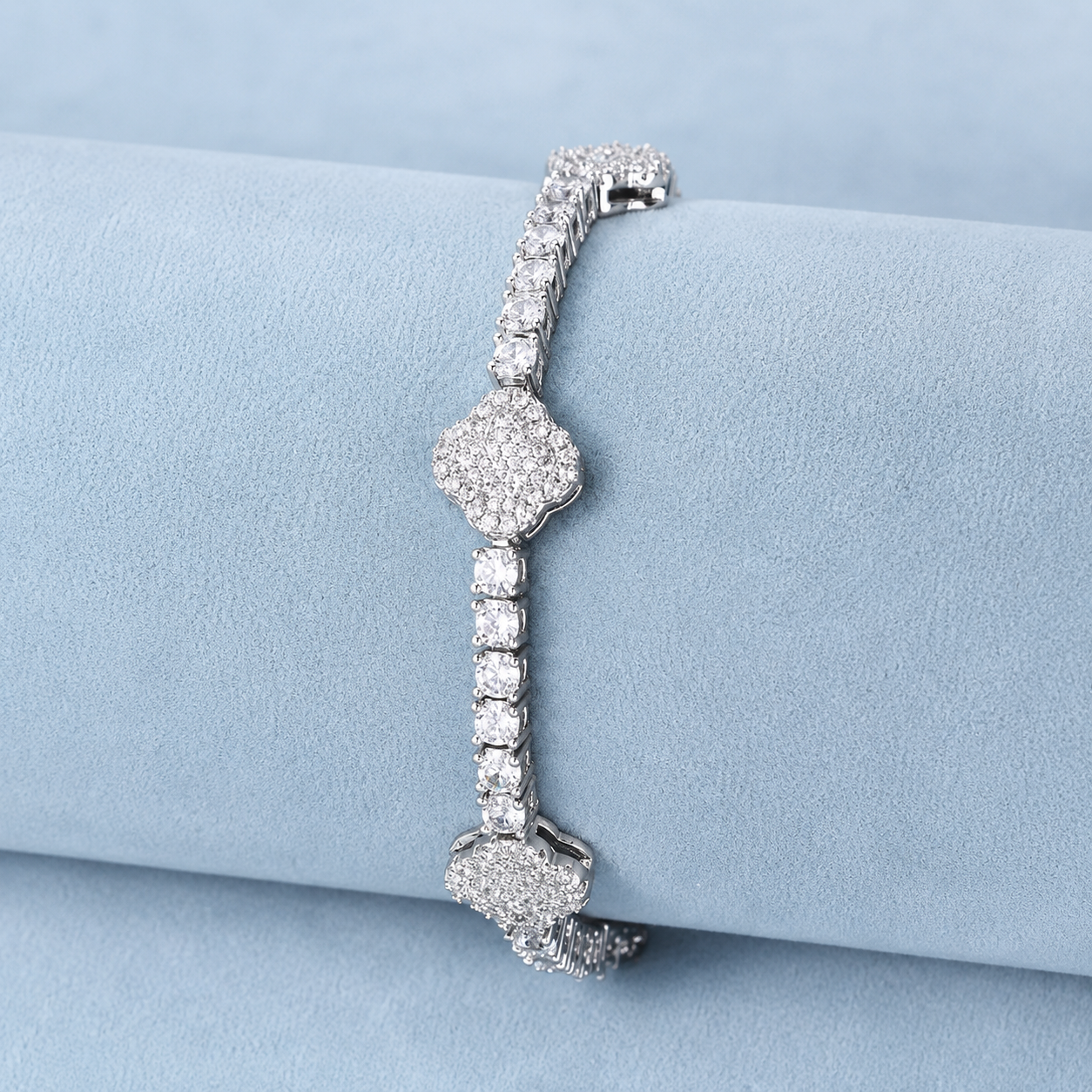 FLOWER BRACELET