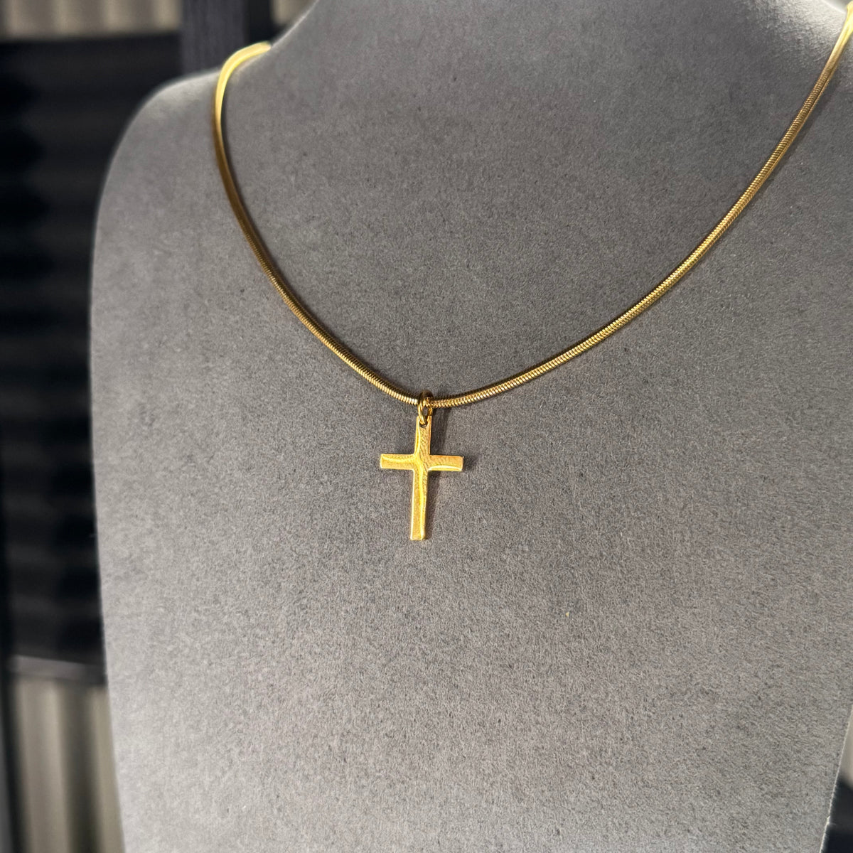 2MM SNAKE CHAIN WITH CROSS PENDANT