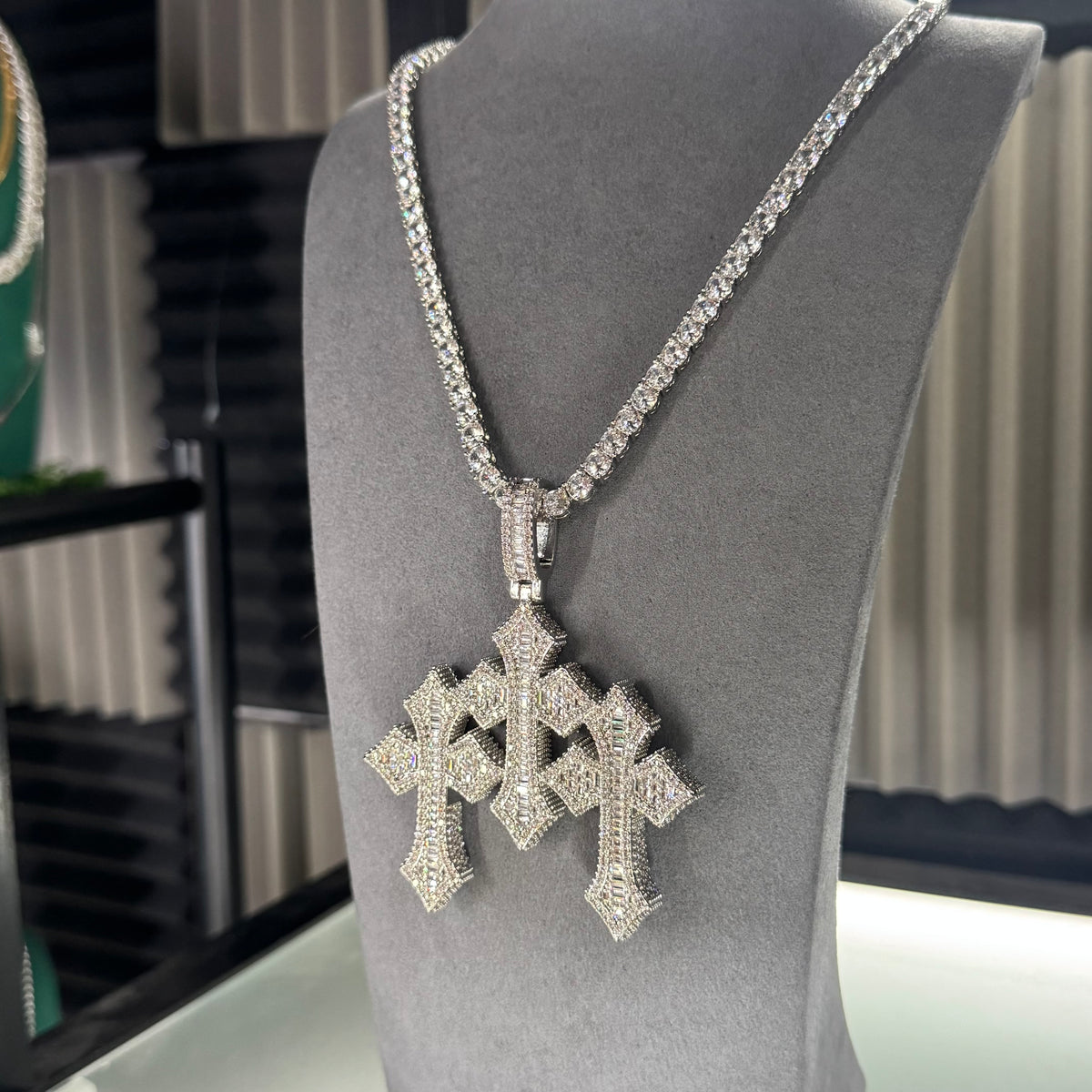 5MM TENNIS CHAIN & TRIPLE CROSS PENDANT