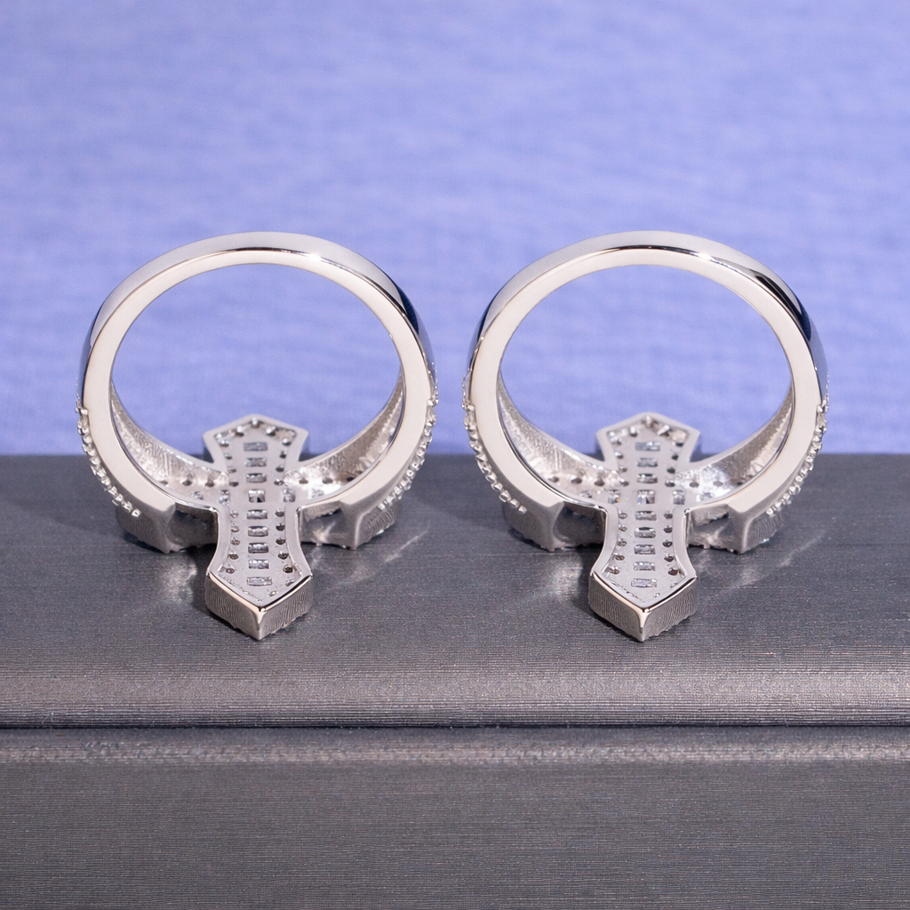 CROSS RING