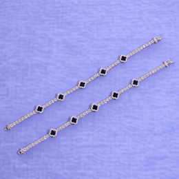 BLACK CLOVER BRACELET 5A CZ