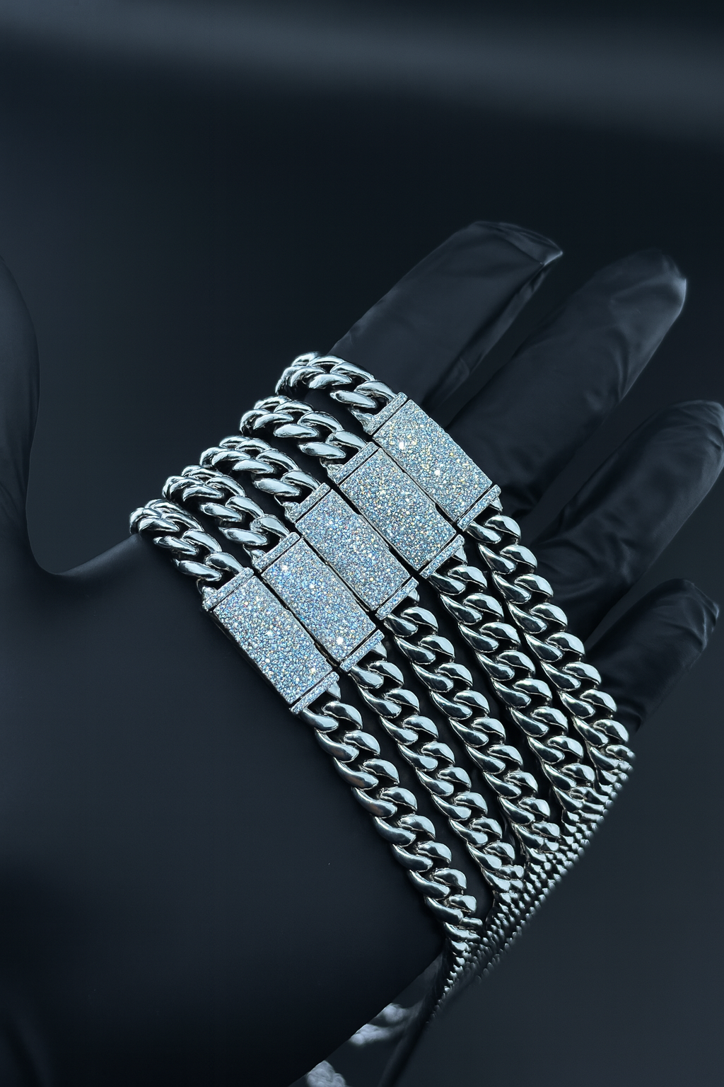 CUBAN CHAIN ICED OUT CLASP