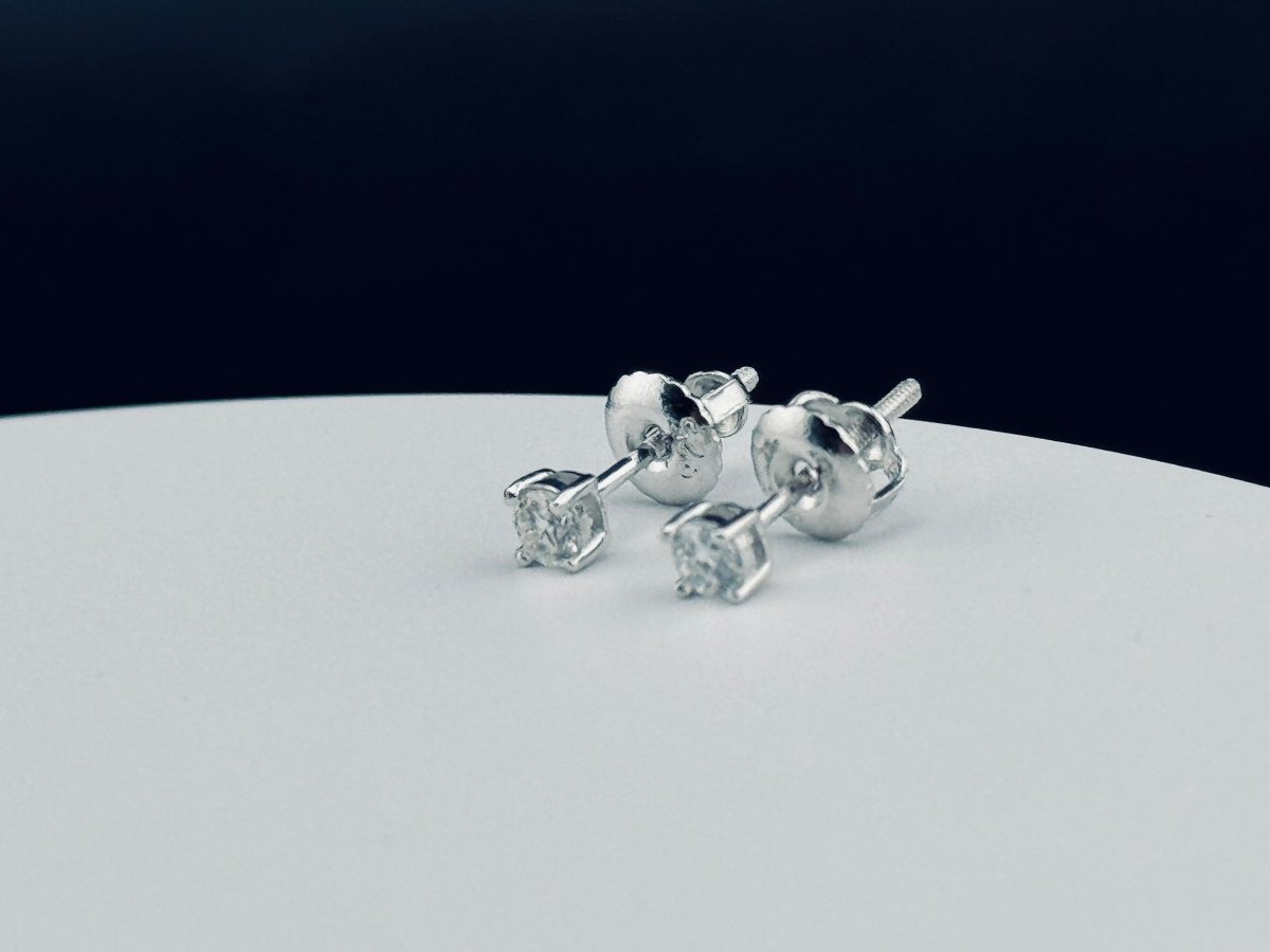 3mm STUD EARRINGS - jewelryresell
