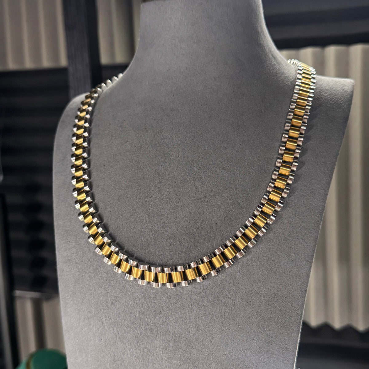 DESIGNER WATCH LINK CHAIN
