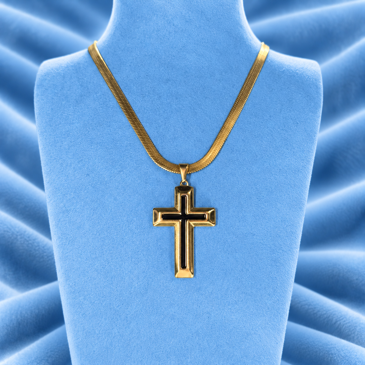 LUXURY CHAIN WITH BIG CROSS PENDANT