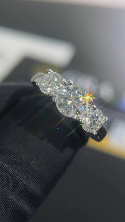 TRIPLE MOISSANTE RING