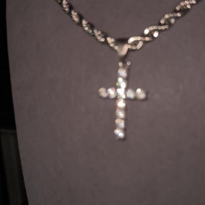 ROPE CHAIN & ICED OUT CROSS PENDANT
