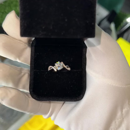 Round  Pavé Adjustable Ring VVS MOISSANITE